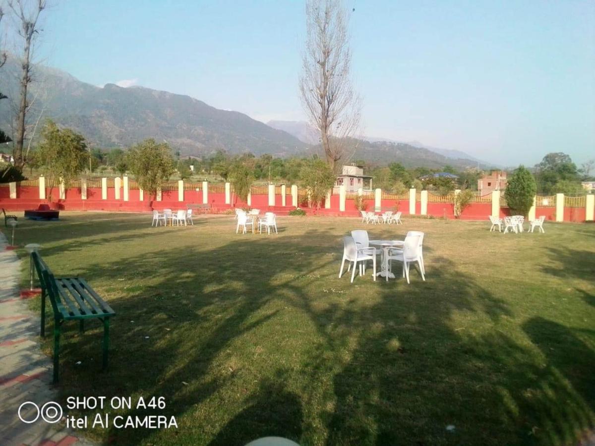 Pops Resort Pālampur Exterior foto