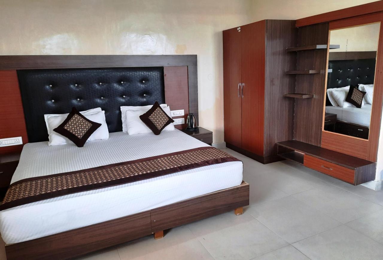 Pops Resort Pālampur Exterior foto