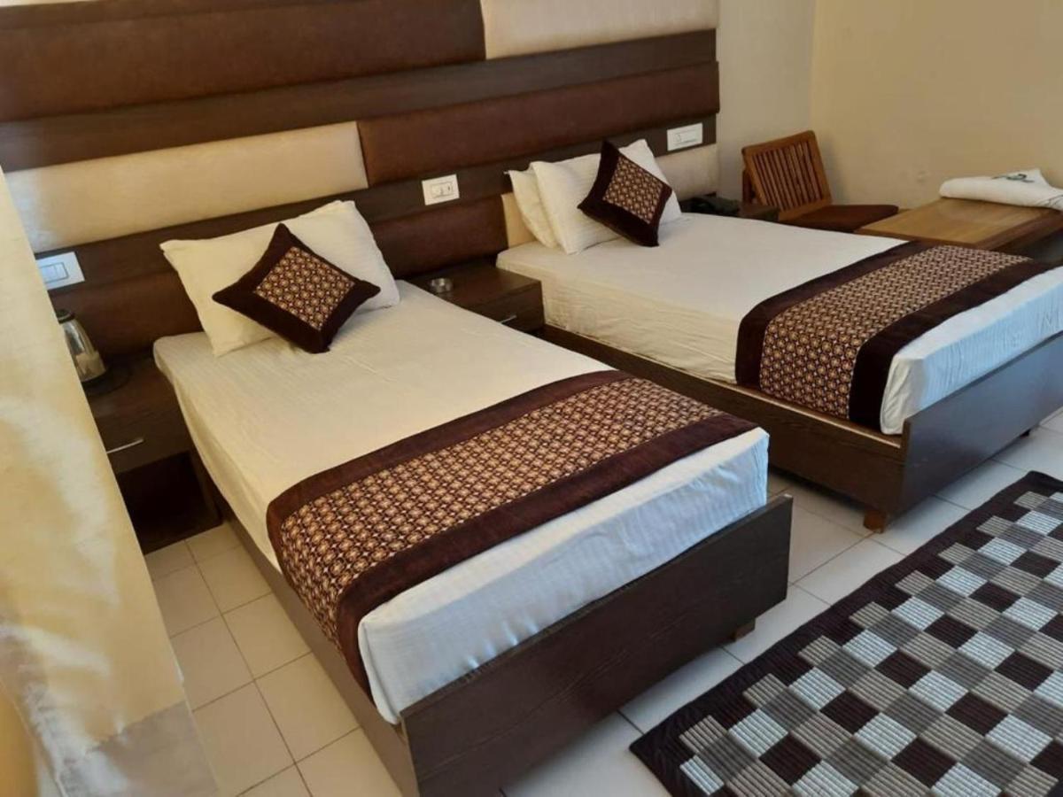 Pops Resort Pālampur Exterior foto