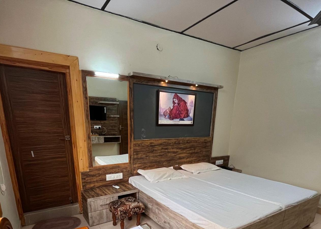 Pops Resort Pālampur Exterior foto