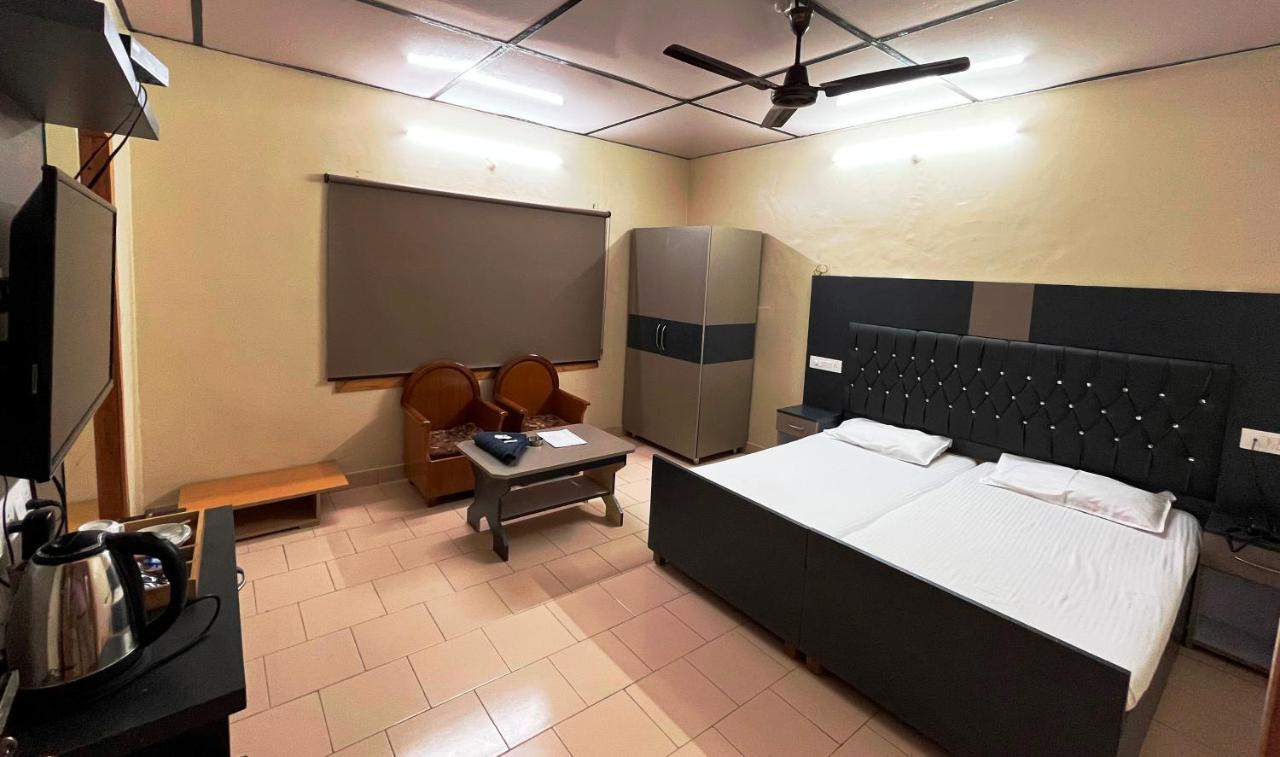 Pops Resort Pālampur Exterior foto