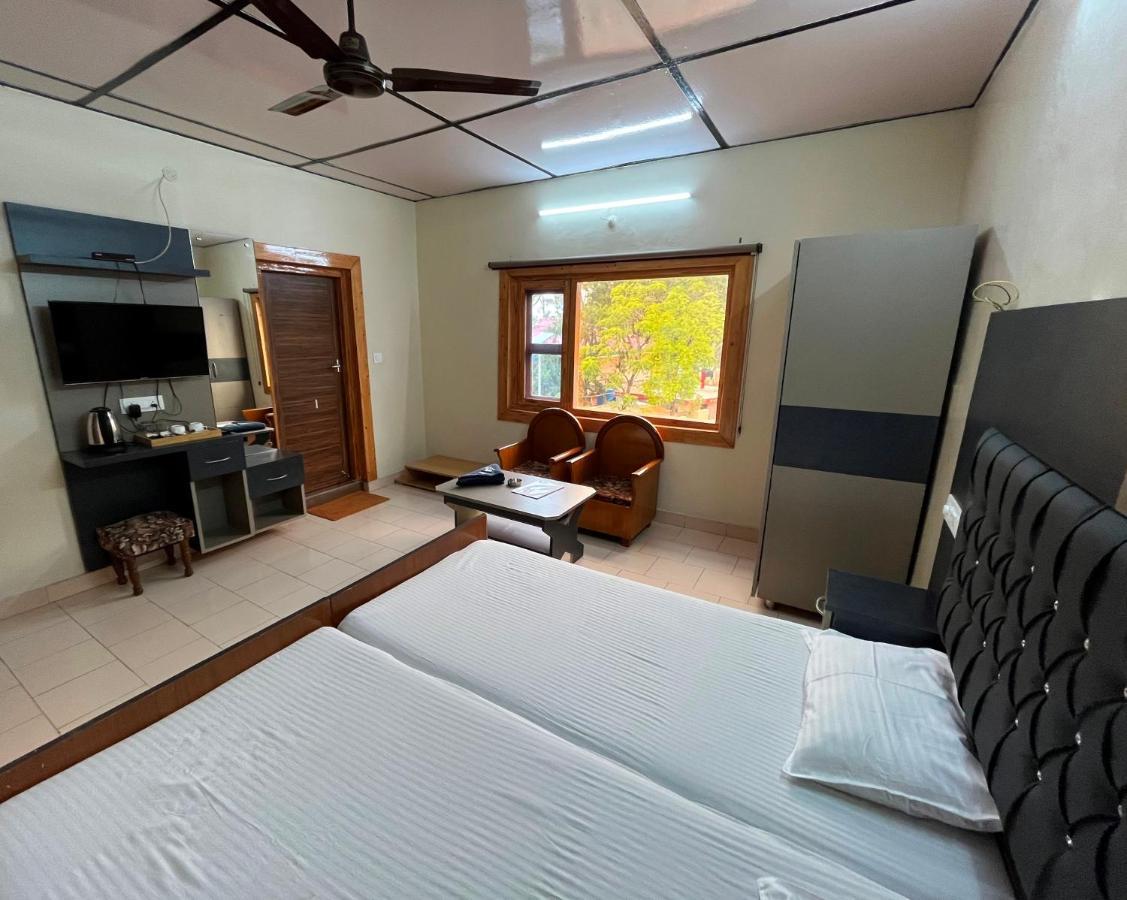 Pops Resort Pālampur Exterior foto