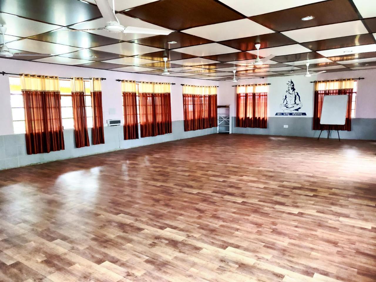 Pops Resort Pālampur Exterior foto