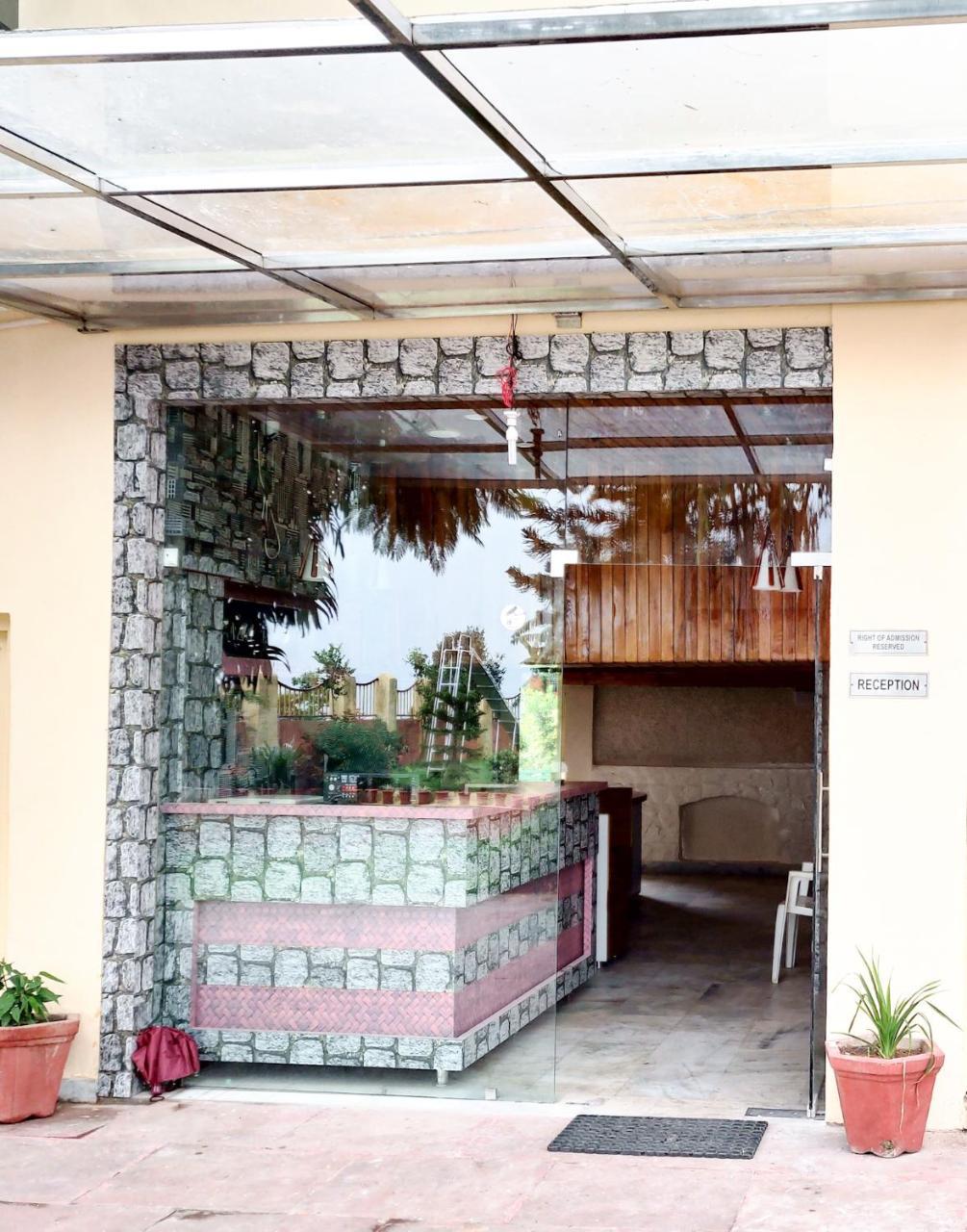 Pops Resort Pālampur Exterior foto