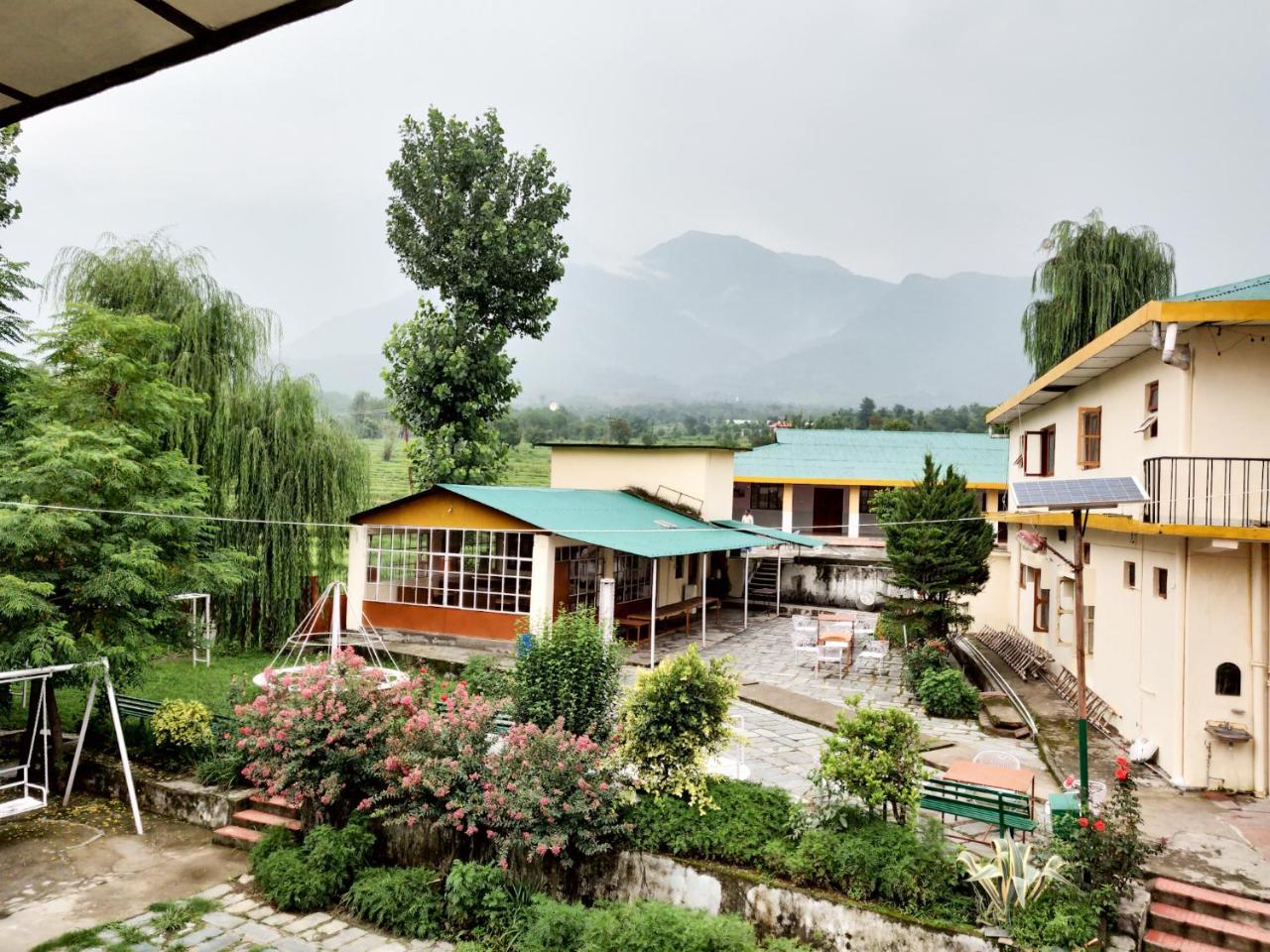 Pops Resort Pālampur Exterior foto